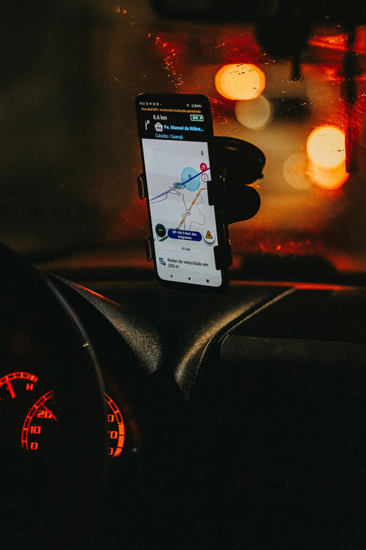 10 Reasons You Need a 360° Car Phone Holder for Safer Driving